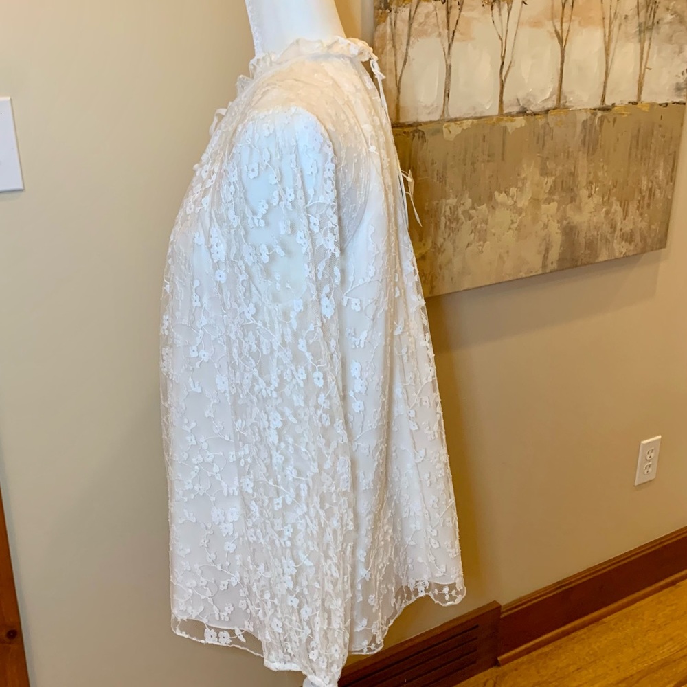 Chloe Blouse NWT - Picture 4 of 16